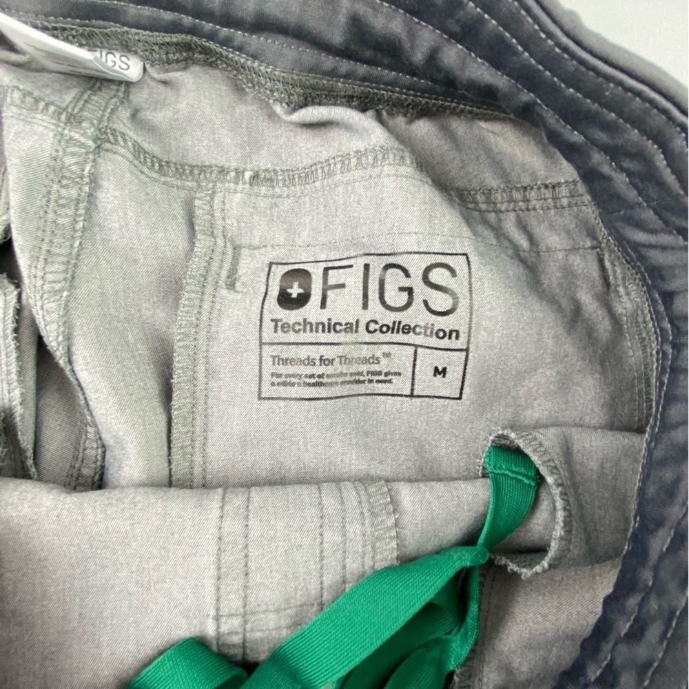 FIGS gray pocket leg nursing medical pants size medium - Picture 3 of 16